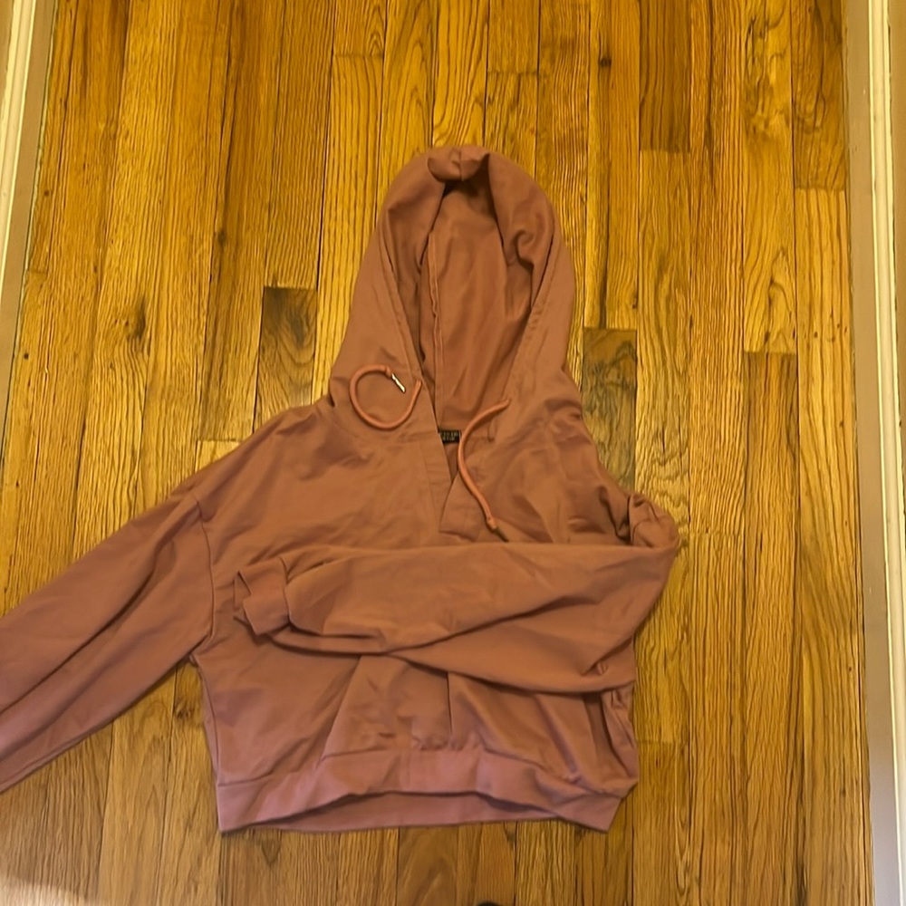 Cropped Sweater/Hoodie